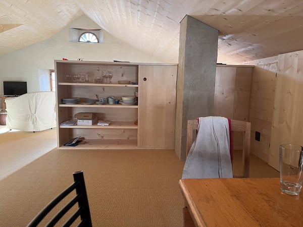 Dachwohnung in der historischen Casa Grischa 7