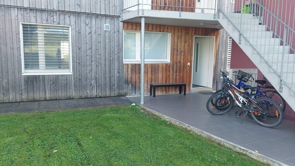 Superbe appartement 5.5 pièces avec jardin privatif (env. 132 m²) 6