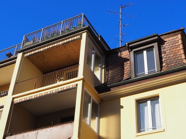 Charmante 3-Zimmer-Altbauwohnung mit Balkon und Kamin in Basel 17