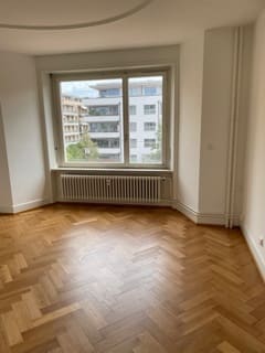 In Altbauliegenschaft (Baumgartnerstiel) zu vermieten 3- Zimmerwohnung im 3. Stock 2