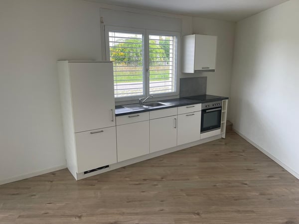 Gemütliche 3.5-Zimmer-Wohnung in Kleindöttingen – ab sofort verfügbar! 2
