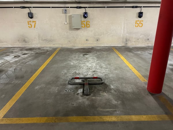 🔋 Tiefgaragenplatz mit E-Ladestation in Uster – CHF 125.–/Monat 2