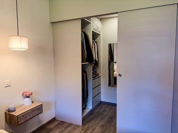 Élégant 4.5 pièces haut de gamme, 2 places de parc incluses 8