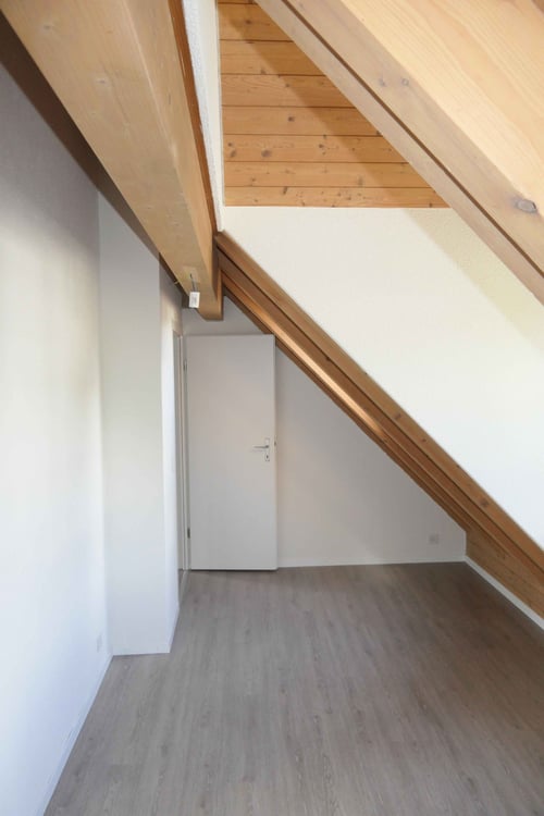 Charmante 4-Zimmer-Dachwohnung in Altbau in der historischen Kernzone Bickwil (Obfelden) 12