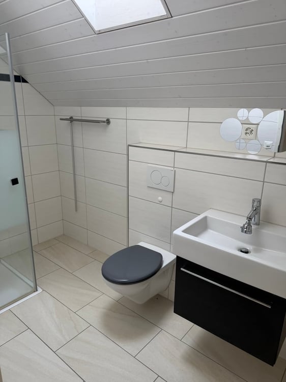 Grosszügiges 6.5-Zimmer-Doppelhaus mit zwei Küchen in Ehrendingen – ideal für Familien! 14