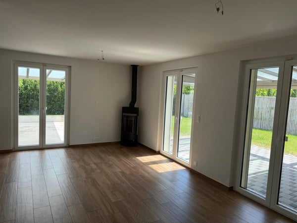 Grosszügiges 6.5-Zimmer-Doppelhaus mit zwei Küchen in Ehrendingen – ideal für Familien! 3