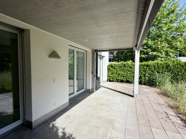 Stilvolle 3.5-Zimmer-Gartenwohnung an ruhiger Lage in Zollikerberg 11