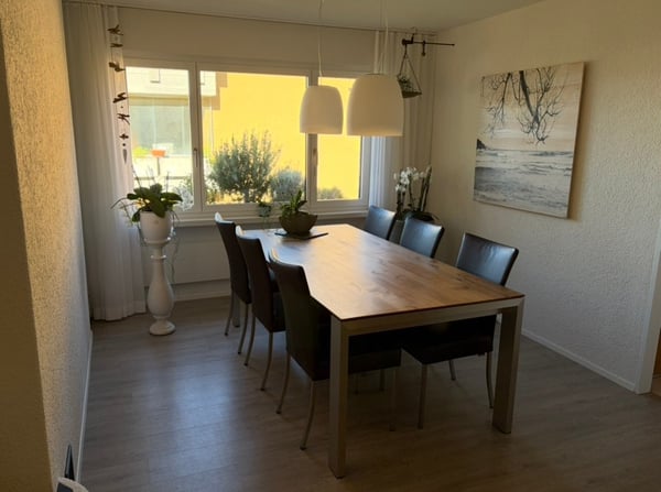 Helle 4.5-Zimmer-Wohnung im Eigentumsstandard mit Balkon und Bastelraum 6
