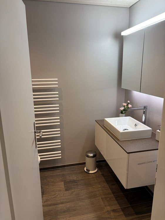 Helle 4.5-Zimmer-Wohnung im Eigentumsstandard mit Balkon und Bastelraum 8
