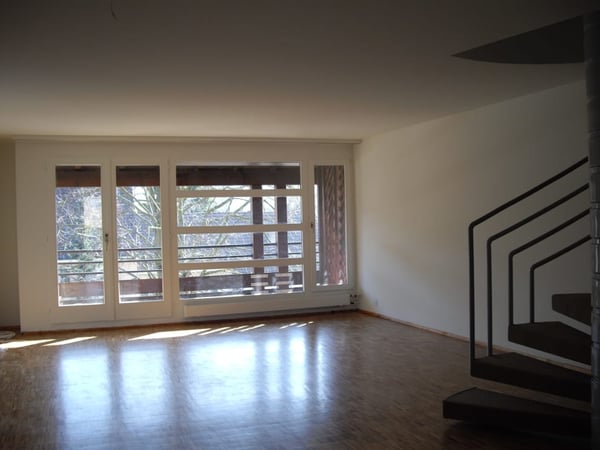 Gemütliche 4.5-Zimmer-Maisonette-Wohnung in Biel-Benken 2