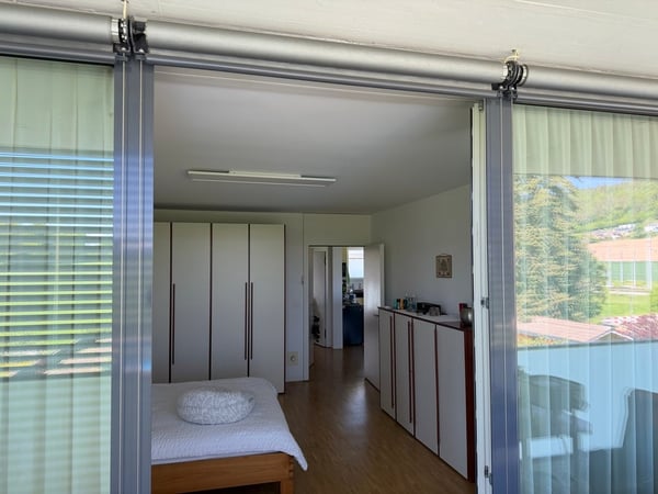Lichtdurchflutete 3½-Zimmer-Eigentumswohnung mit Panoramabalkon 7