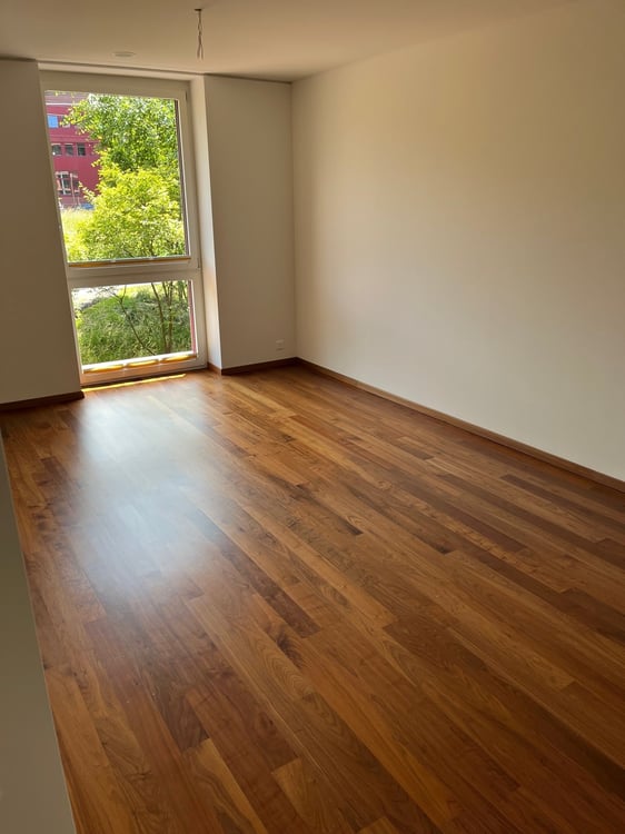 Perfekt angebundene Wohnung in einem Architektenhaus in Zug 5