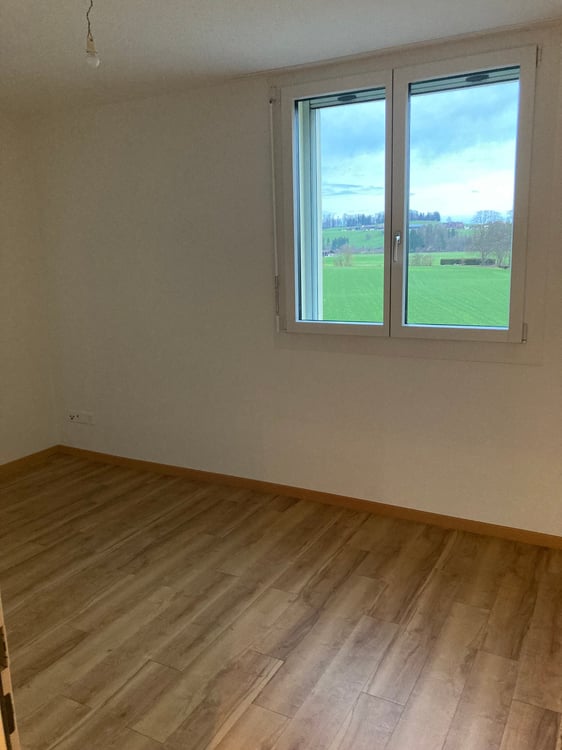 Helle 4.5-Zimmer-Wohnung mit Balkon und schöner Aussicht in Oberrüti 8