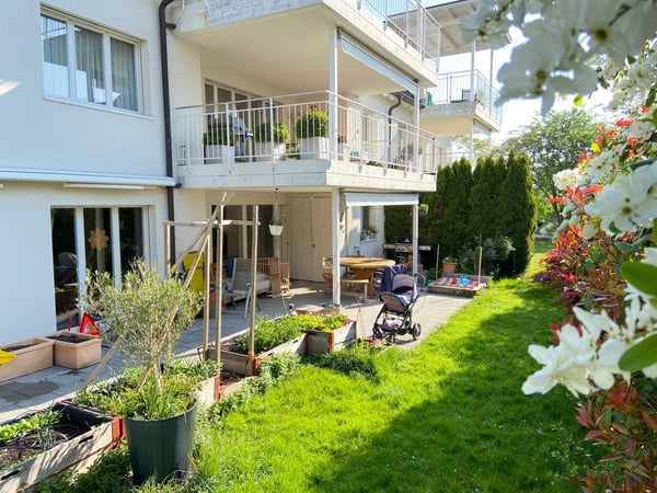 Grosszügige Wohnung mit Garten 13