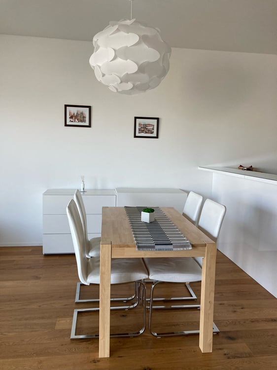 Top Lage und exklusive 2½-Zimmer Wohnung 2