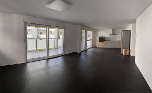 Helle 5.5-Zimmer-Wohnung mit Balkon im 2. OG in Visp 2