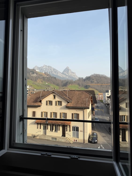 5,5 Zi. Dachwohnung in Steinen 24