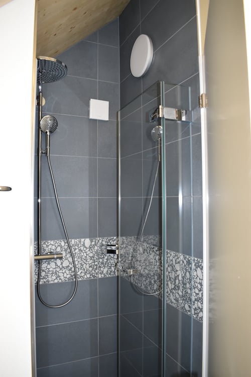 Neuwertige Dachwohnung in Niederteufen 7