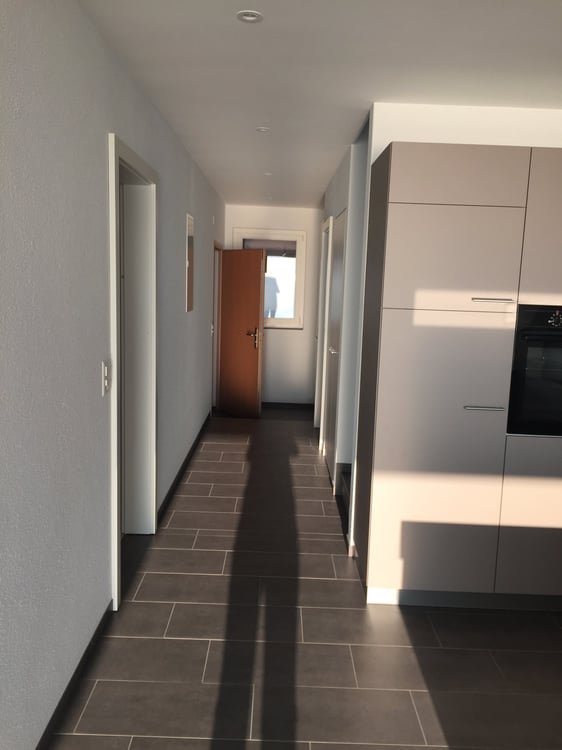 Moderne 3.5-Zimmer-Attika-Wohnung mit Panoramablick in Birrwil 2