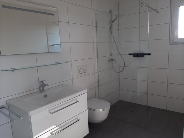 Moderne möblierte 2.5-Zimmer-Wohnung mit Terrasse und Garten in Aarau zu vermieten 16