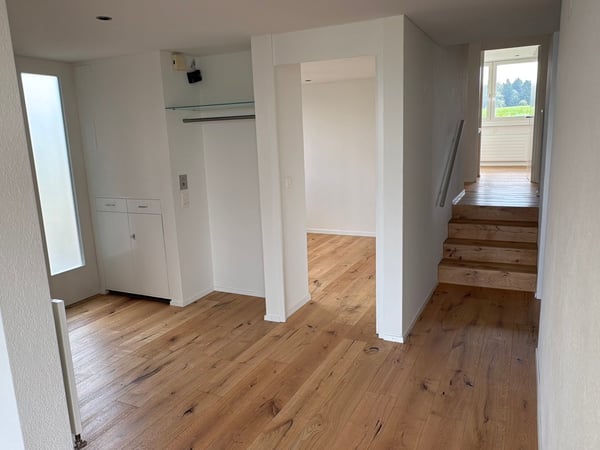 Spacious House in Prime Location with Panoramic Views 23
