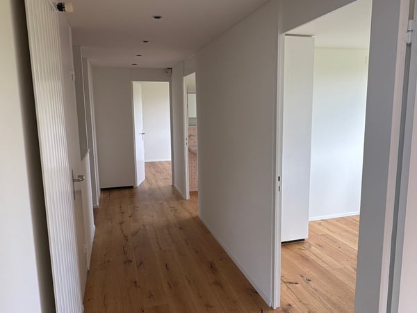 Spacious House in Prime Location with Panoramic Views 24