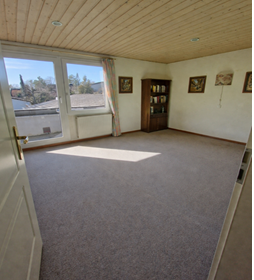 Einfamilienhaus mit Panorama-Aussicht und Naturbad 15