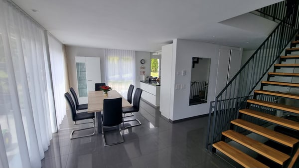 Modernes 5 1/2 Zimmer Einfamilienhaus mit Weitsicht 2