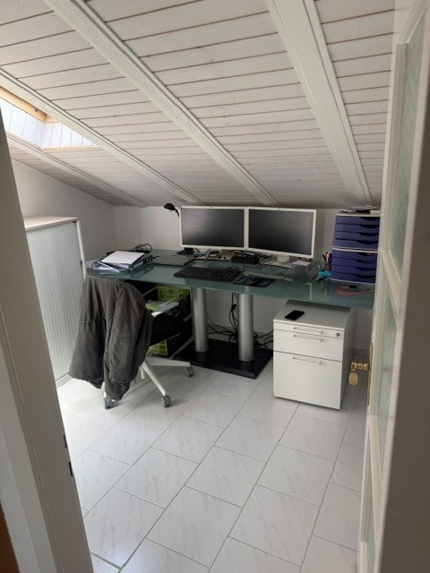 Charmante Dachgeschosswohnung im Altbau – Thayngen, 8240 2
