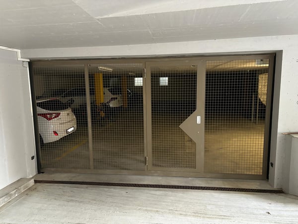 Sicherer Tiefgaragenplatz in Zürich Oerlikon (8050) 2