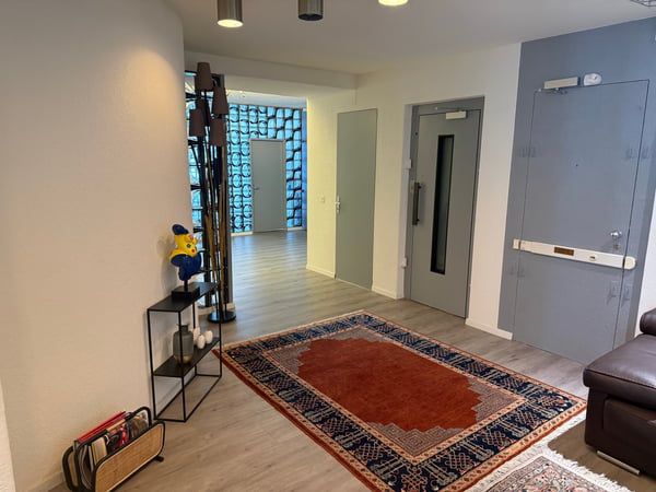 Bureaux à louer proche eaux-vives et rive 2