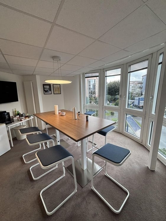 Bureaux modernes de 293 m² à louer à Nyon – Chemin de la Fontaine 5