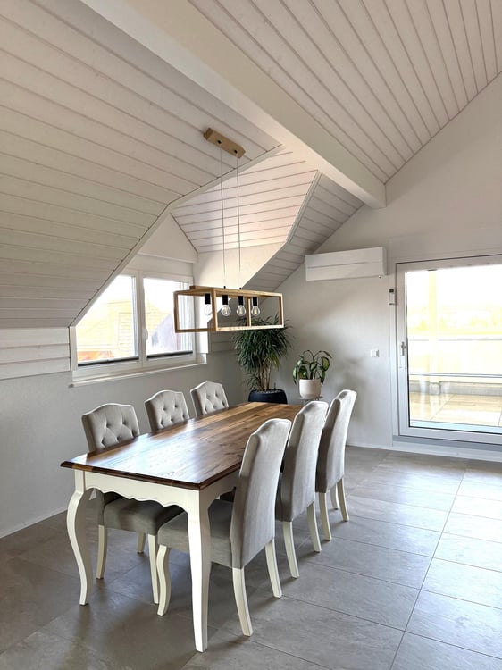 Exklusive 6.5-Zimmer-Dachwohnung mit Galerie & Panoramablick (223 m²) 4