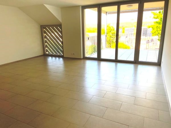 Moderne 4.5 Zimmer Wohnung an ruhiger Lage mit Balkon 7