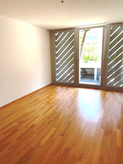 Moderne 4.5 Zimmer Wohnung an ruhiger Lage mit Balkon 12