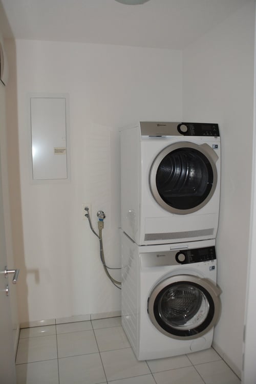 Moderne 4.5-Zimmerwohnung mit herrlicher See- und Weitsicht 13