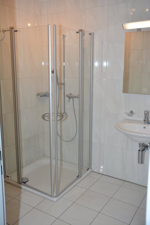 Moderne 4.5-Zimmerwohnung mit herrlicher See- und Weitsicht 11