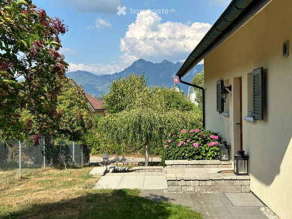 Maison familiale 6.5 pièces avec grand jardin privatif + Garage et PP 11