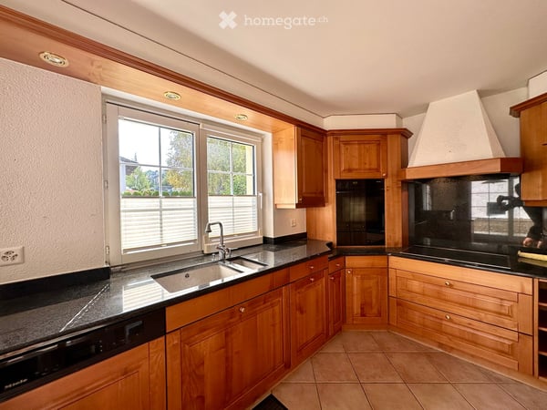 Maison familiale 6.5 pièces avec grand jardin privatif + Garage et PP 3