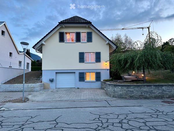 Maison familiale 6.5 pièces avec grand jardin privatif + Garage et PP 8