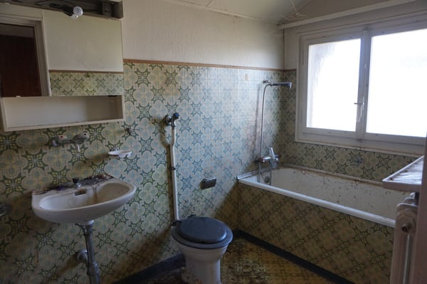 Chalet mit Entwicklungspotenzial an bevorzugter ruhiger Lage 12