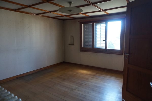 Chalet mit Entwicklungspotenzial an bevorzugter ruhiger Lage 7