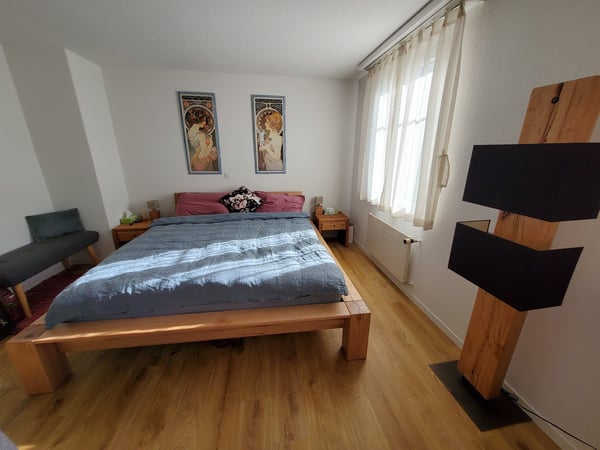 4.5-Zimmer-Eckhaus mit Garten, Wohnküche und Cheminée in Mitlödi 15
