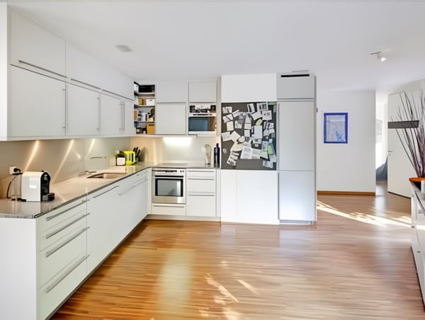 Grosszügige 4.5 Zimmer Wohnung mit grossem Balkon in beliebtem Wohnquartier 3