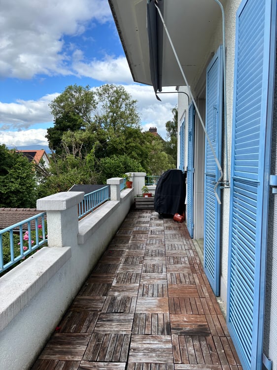 Duplex 6 pièces 130 m² – Jardin, balcon, école en face – CHF 2'500/mois CC 5