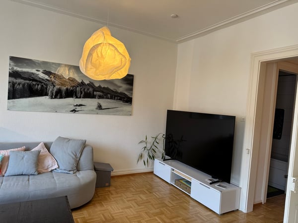Urbaner Luxus im Gundeli: Loft-Maisonette mit historischem Charme 16