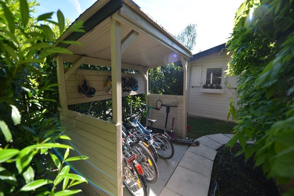 Somptueuse villa jumelée par le garage avec piscine, salle de cinéma et salle de sport à Tannay VD 4