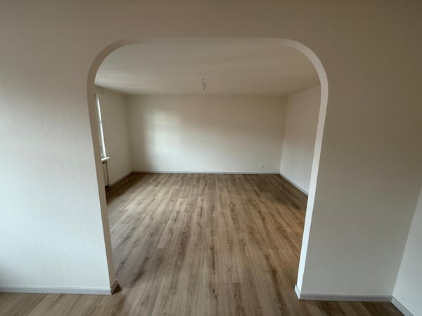 Charmante 4-Zimmer-Altbauwohnung mit 2 Balkonen in Basel – ab September 2026 14