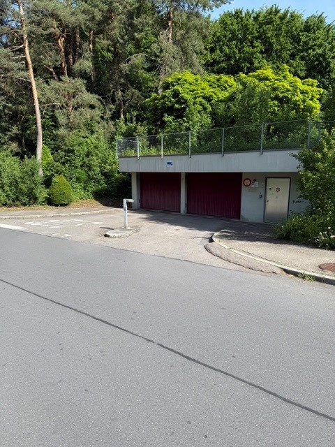 Einstellhallenplatz zu vermieten – Eichenstrasse 34, Luzern 2