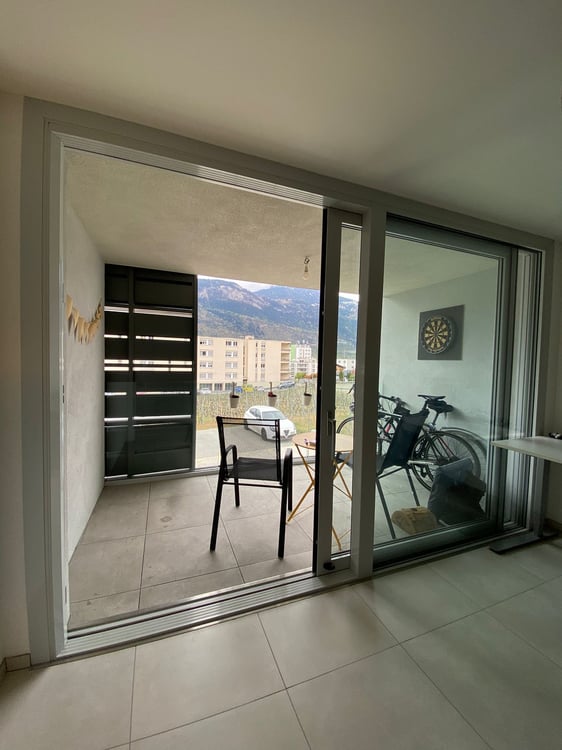 Ce spacieux appartement moderne est disponible à partir du 19 juillet. 3